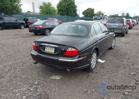 2003 Jaguar S-Type 4.2L V8 from USA, damaged, VIN SAJEA01U23HM77122